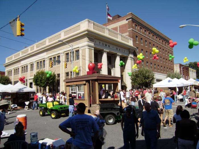 Brushy Mountain Apple Festival